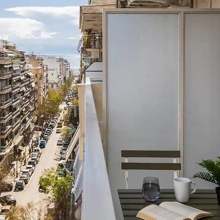 Coloured Nests Apartment Thessaloniki Exterior photo